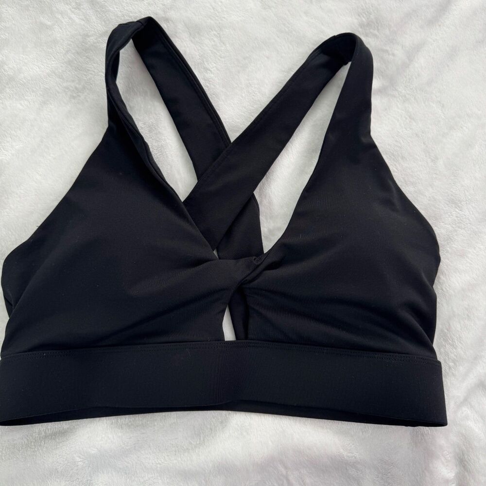 FABLETICS Sports Bra Women’s Size XL Black Twist Front Crossback